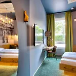Hotel Tinytwice