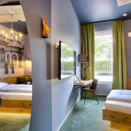 Hotel Tinytwice