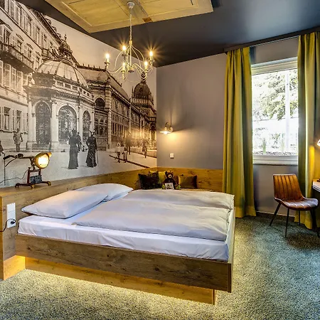 Hotel Tinytwice