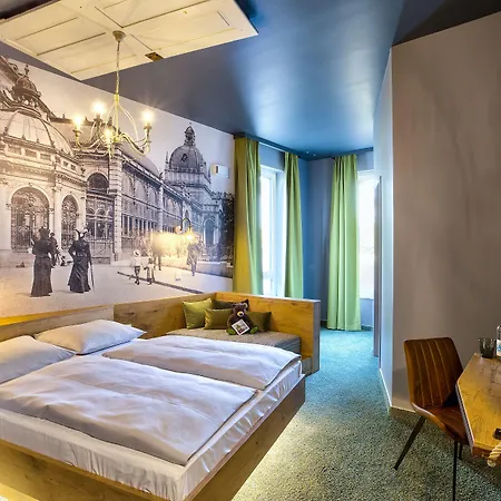 Hotel Tinytwice Wiesbaden