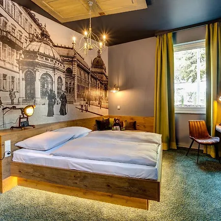 Hotell Tinytwice Wiesbaden