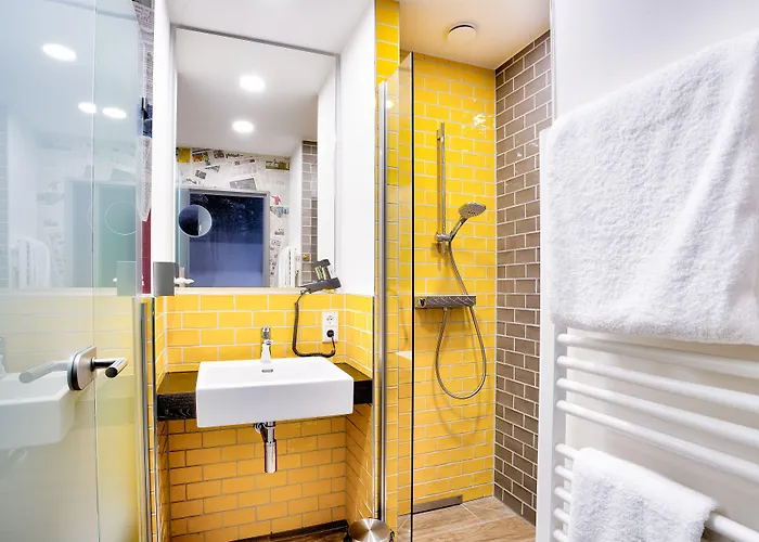 Hotel Tinytwice Wiesbaden